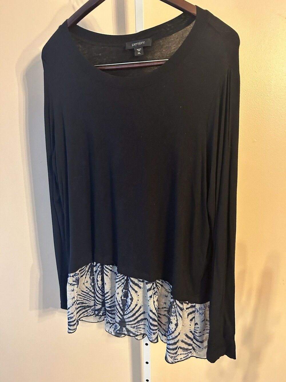 Karen Kane Women's Black Long Sleeved Blue & White Ruffle Size XL Top Shirt